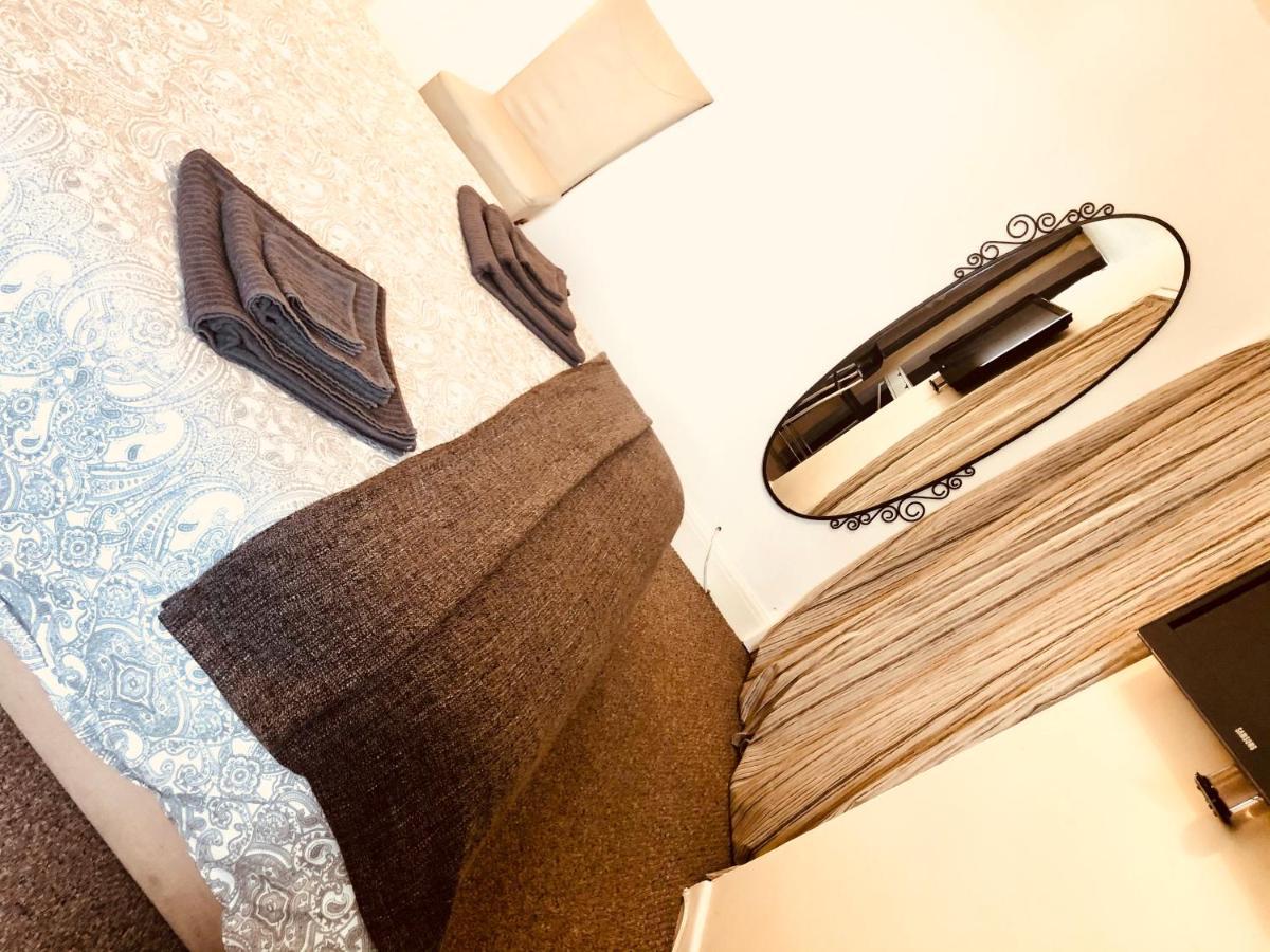 דירות רוצ'פורד Ac Lounge 125 מראה חיצוני תמונה